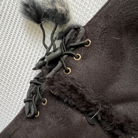 Northwest Spirit Four Feathers Gloves Fur Trim Fingerless Embroidery Lace Up - Picture 3 of 6